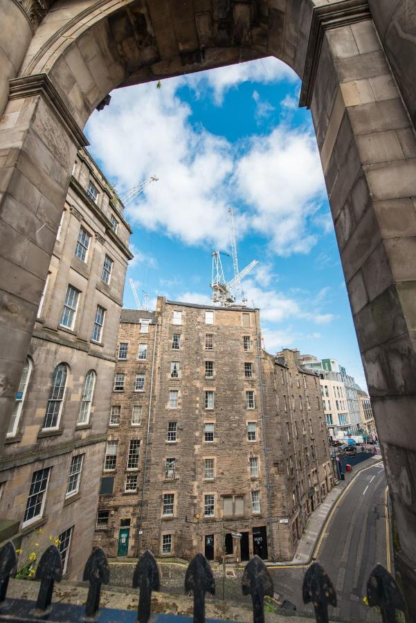 Downtown And Central 1 Bed In EDI Exterior photo